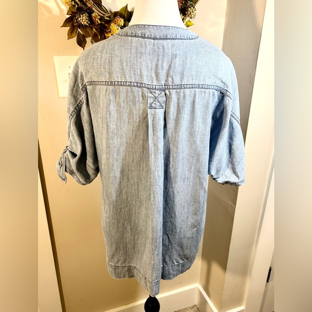 TRINA TURK Calle Ocho  Linen Blend Tie Sleeve 3 Button Front V-Neck Top~L💛 - Picture 7 of 11